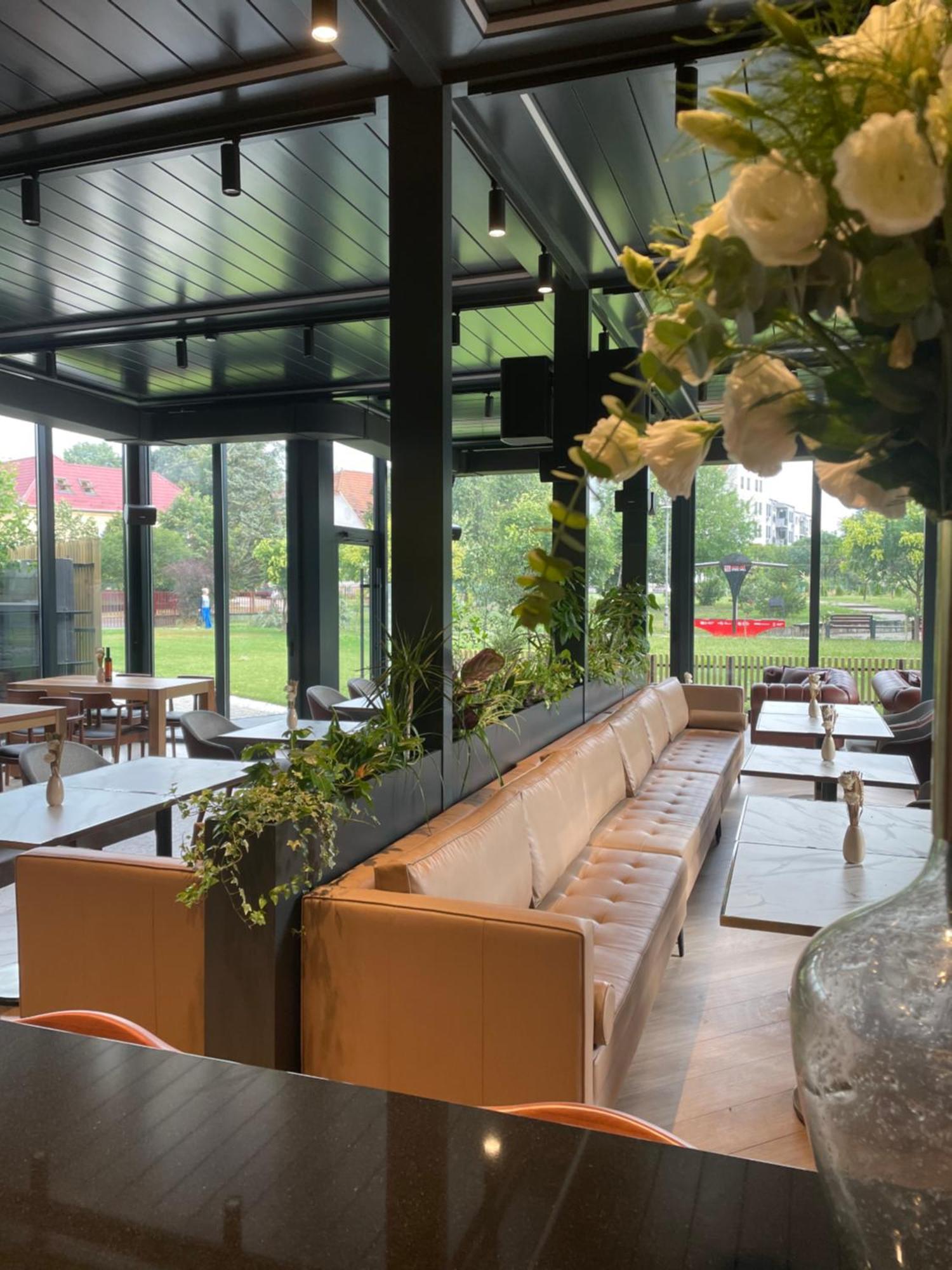 Santa Villa & Restaurant Sremska Mitrovica Bagian luar foto